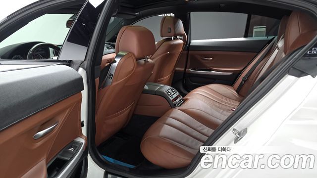 BMW 6-Series 2016 — photo 11