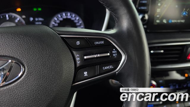 Hyundai Santafe 2019 — photo 21