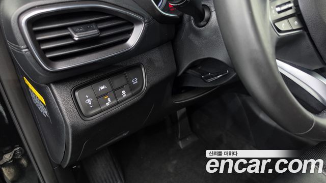 Hyundai Santafe 2019 — photo 24