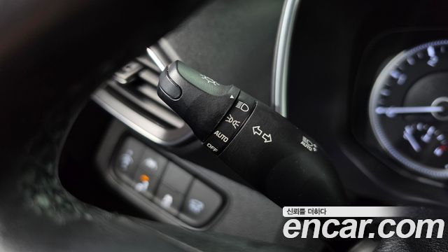 Hyundai Santafe 2019 — photo 27