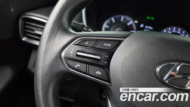 Hyundai Santafe 2019 — photo 29