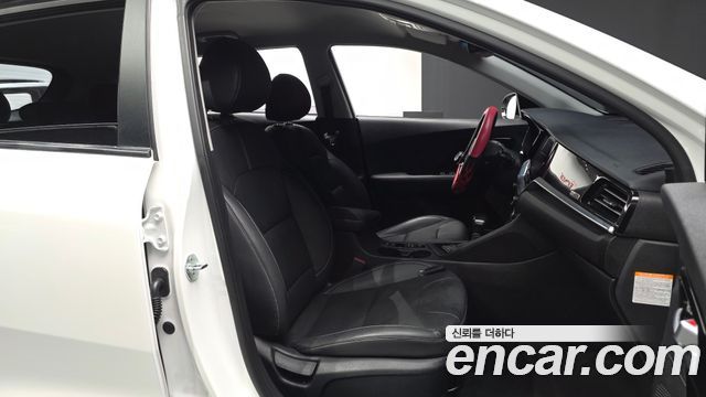 Kia Niro 2021 — photo 18