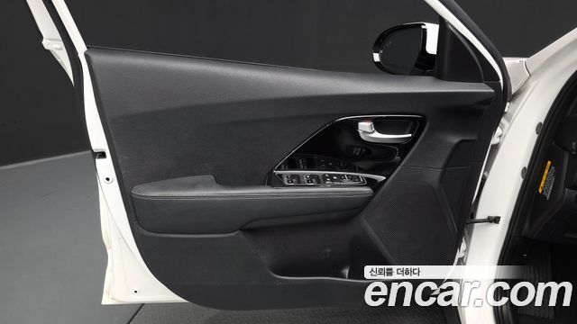 Kia Niro 2021 — photo 14