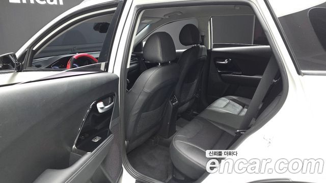 Kia Niro 2021 — photo 16