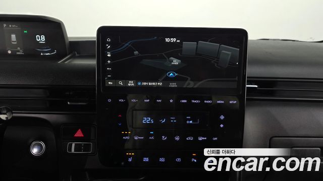 Hyundai Staria 2025 — photo 20