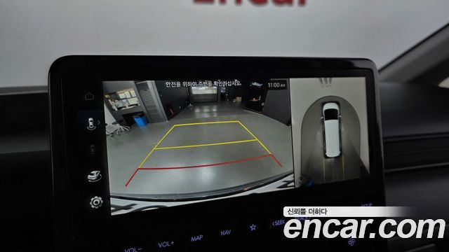 Hyundai Staria 2025 — photo 21