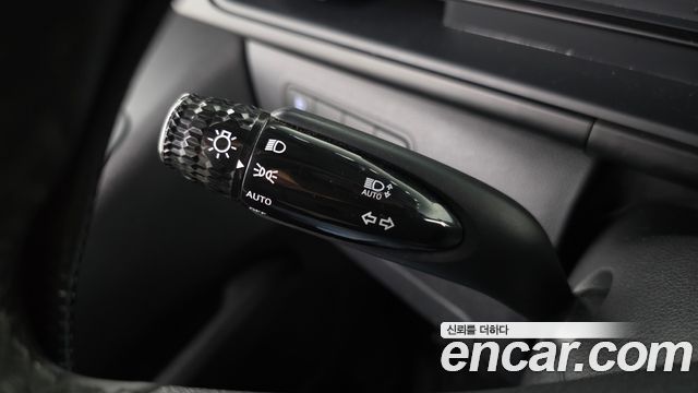 Hyundai Staria 2025 — photo 25