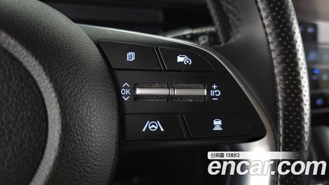 Hyundai Staria 2025 — photo 28