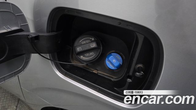 Hyundai Staria 2025 — photo 33