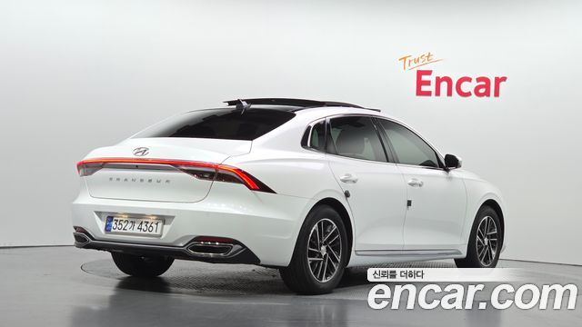 Hyundai Grandeur 2022 — photo 2