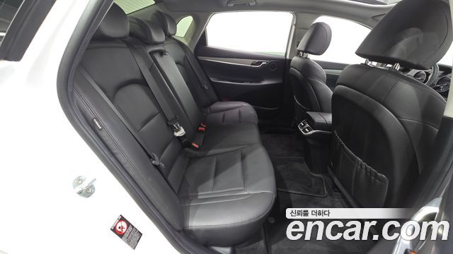 Hyundai Grandeur 2022 — photo 11