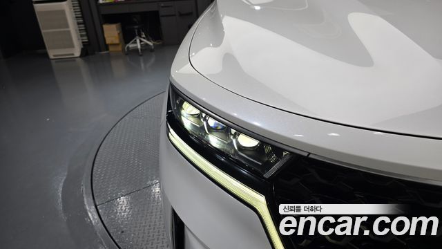Kia Sorento 2023 — photo 8