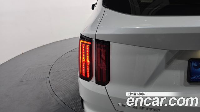 Kia Sorento 2023 — photo 9