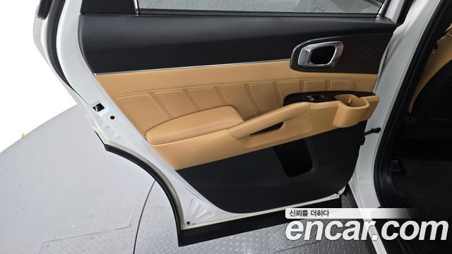 Kia Sorento 2023 — photo 15
