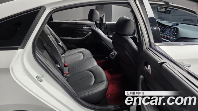 Hyundai Sonata 2018 — photo 11
