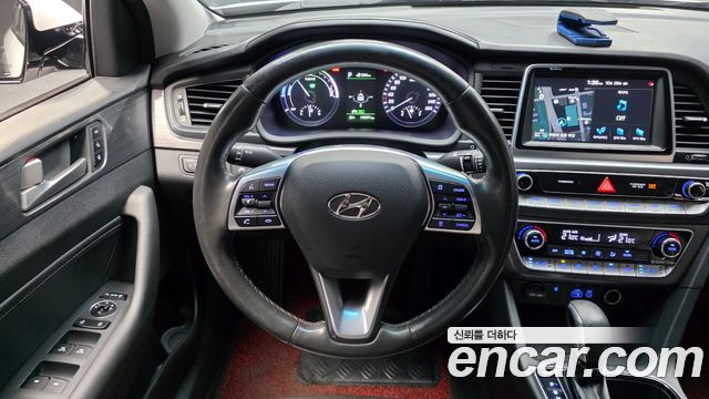 Hyundai Sonata 2018 — photo 13
