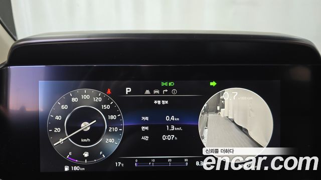 Kia Canival 2022 — photo 11