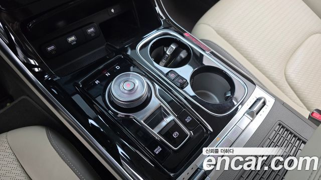 Kia Canival 2022 — photo 12