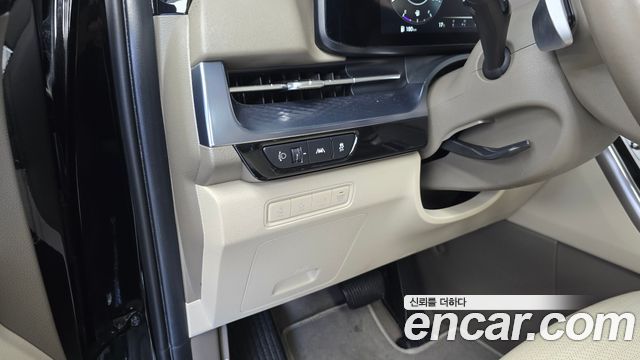 Kia Canival 2022 — photo 28