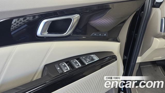 Kia Canival 2022 — photo 30