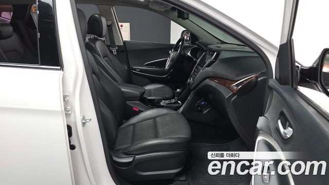 Hyundai Santafe 2016 — photo 11