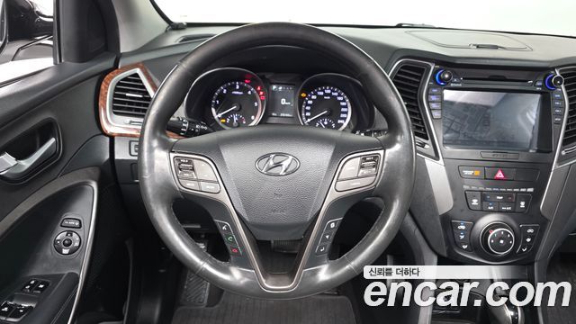 Hyundai Santafe 2016 — photo 13