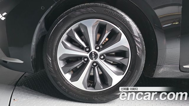 Kia K8 2022 — photo 5