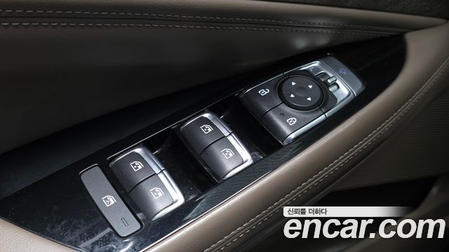 Kia K8 2022 — photo 28