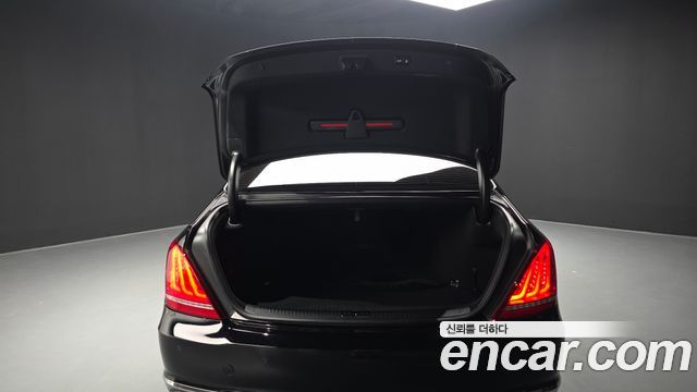 Genesis EQ900 2017 — photo 26
