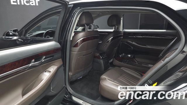 Genesis EQ900 2017 — photo 16