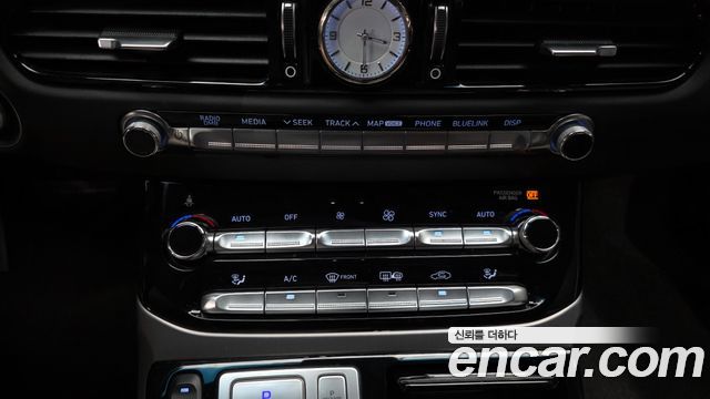 Genesis EQ900 2017 — photo 30