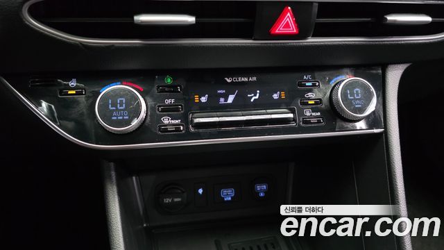 Hyundai Sonata 2022 — photo 23