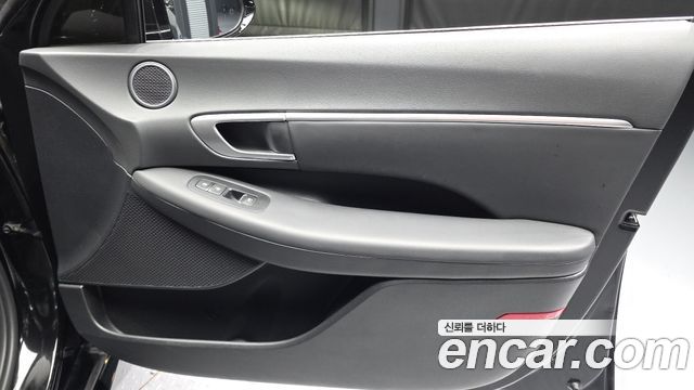 Hyundai Sonata 2022 — photo 14