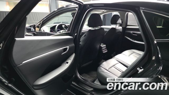 Hyundai Sonata 2022 — photo 16