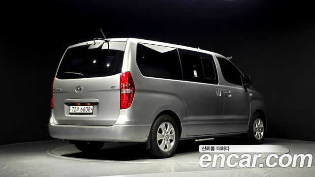 Hyundai Starex 2019 — photo 2