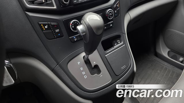 Hyundai Starex 2019 — photo 9