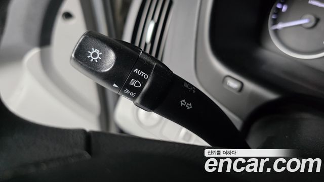 Hyundai Starex 2019 — photo 16