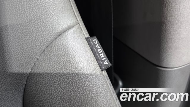 Hyundai Starex 2019 — photo 19