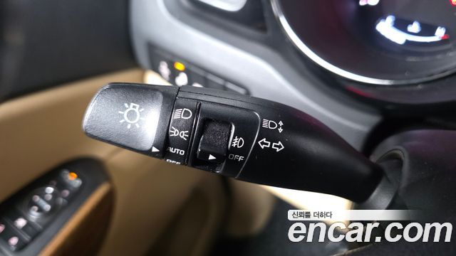 Kia Canival 2017 — photo 31