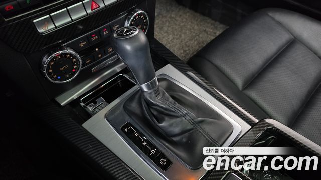 Mercedes-Benz C-Class 2012 — photo 9
