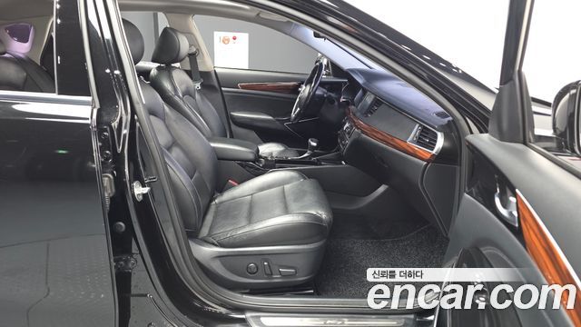 Kia K7 2016 — photo 11