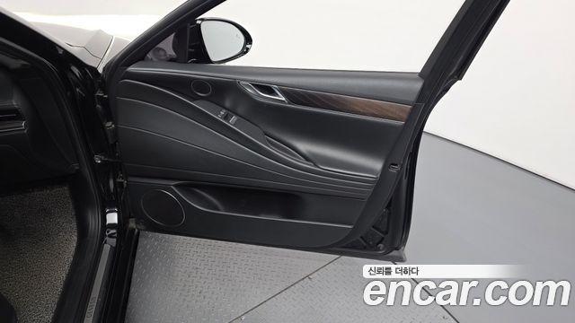 Genesis G80 2021 — photo 14