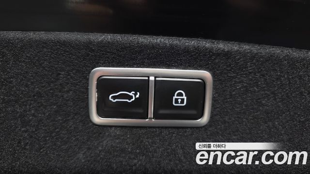 Genesis G80 2021 — photo 32