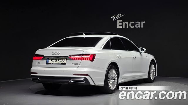 Audi A6 2021 — photo 2