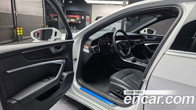 Audi A6 2021 — photo 13