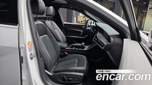 Audi A6 2021 — photo 17