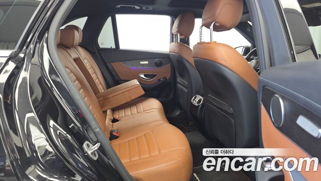 Mercedes-Benz GLC-Class 2022 — photo 12