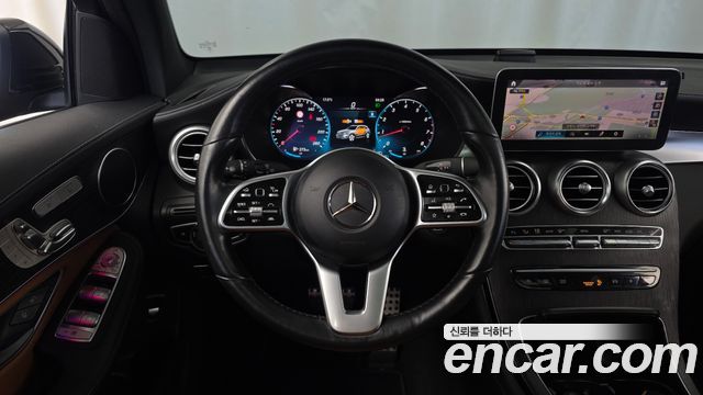Mercedes-Benz GLC-Class 2022 — photo 13