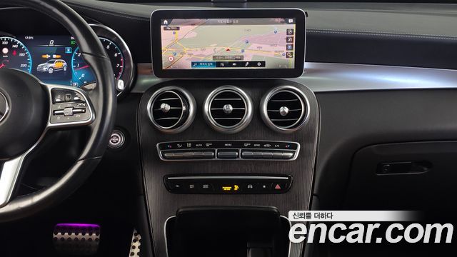 Mercedes-Benz GLC-Class 2022 — photo 14