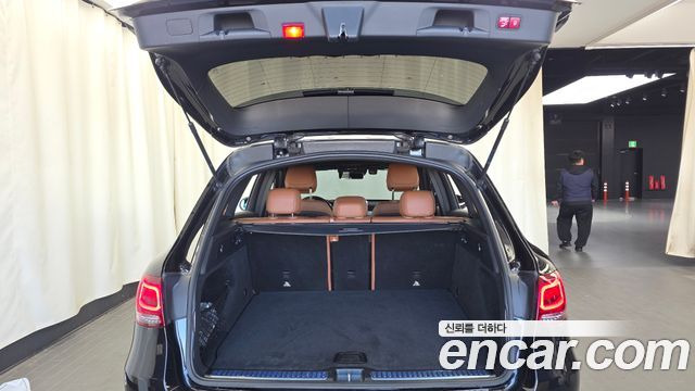 Mercedes-Benz GLC-Class 2022 — photo 20